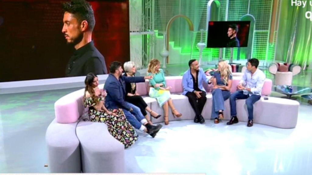 Colaboradores durante el programa de hoy.