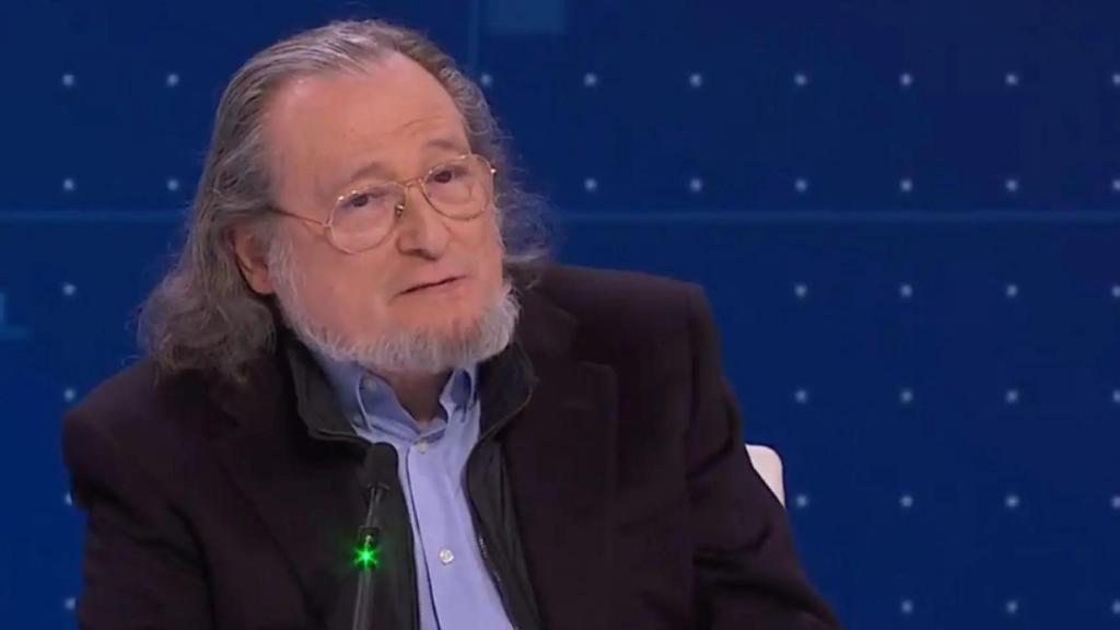 Niño Becerra analiza las posibles soluciones al problema de las pensiones.