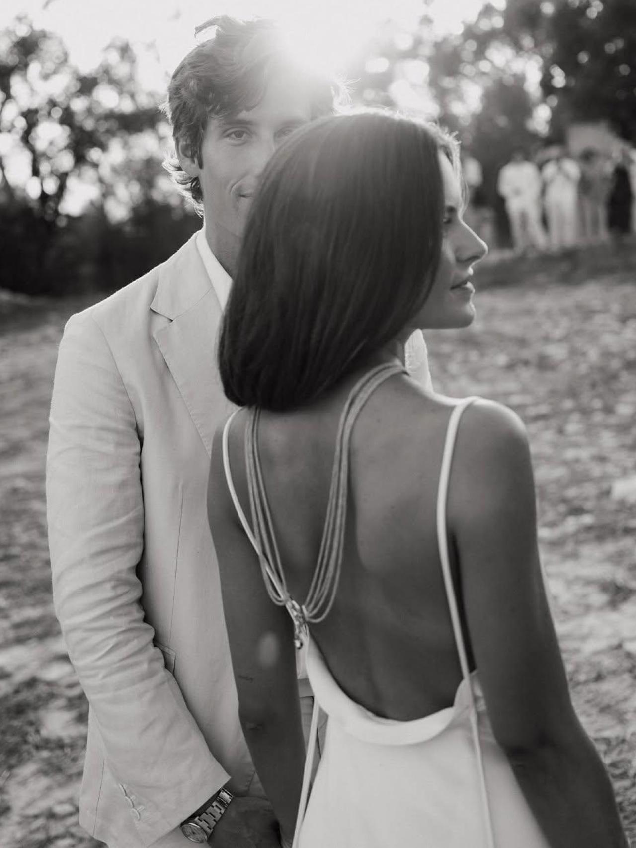 Nacho Aragón y Bea Gimeno en una fotografía de su boda publicada en sus redes sociales.