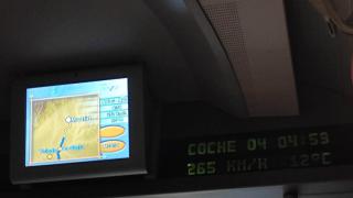 Una imagen del tren a oscuras esta madrugada.