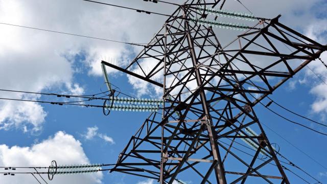 Consecuencias del apagón eléctrico: continúa la inestabilidad en la red eléctrica de Ourense