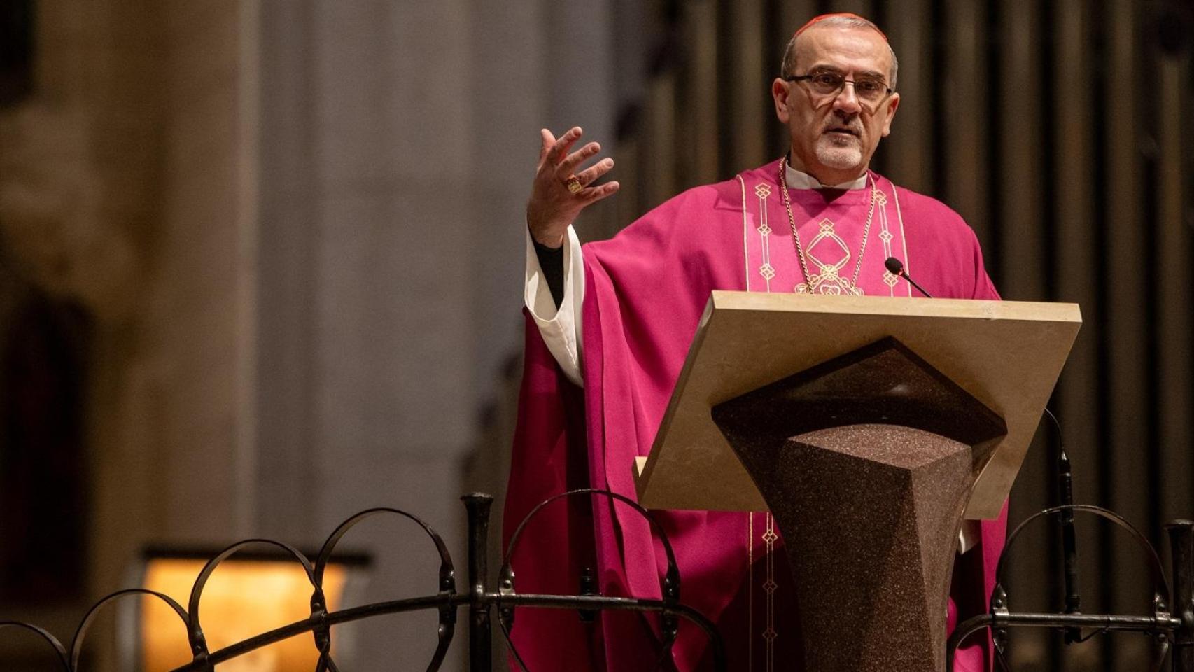 El patriarca latino de Jerusalén y cardenal, Pierbattista Pizzaballa, durante una misa por la paz celebrada en la Sagrada Familia de Barcelona, a febrero de 2024.