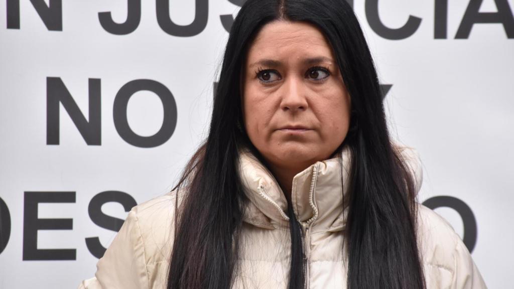 Inés López, hermana de Esther