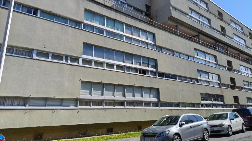 Edificio del Barrio de las Flores donde se están ejecutando actuaciones de rehabilitación
