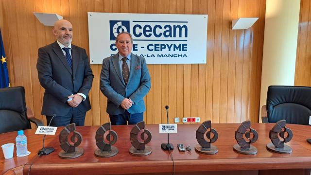 El presidente de la Confederación Regional de Empresarios de Castilla-La Mancha, CECAM CEOE-CEPYME Castilla-La Mancha, Ángel Nicolás, ha presentado  la XXII edición de los Premios Empresariales.
