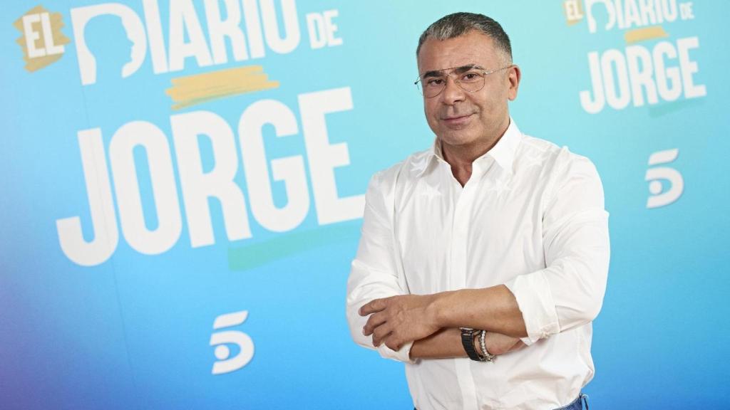 Jorge Javier Vázquez, en el posado oficial de 'El Diario de Jorge'.