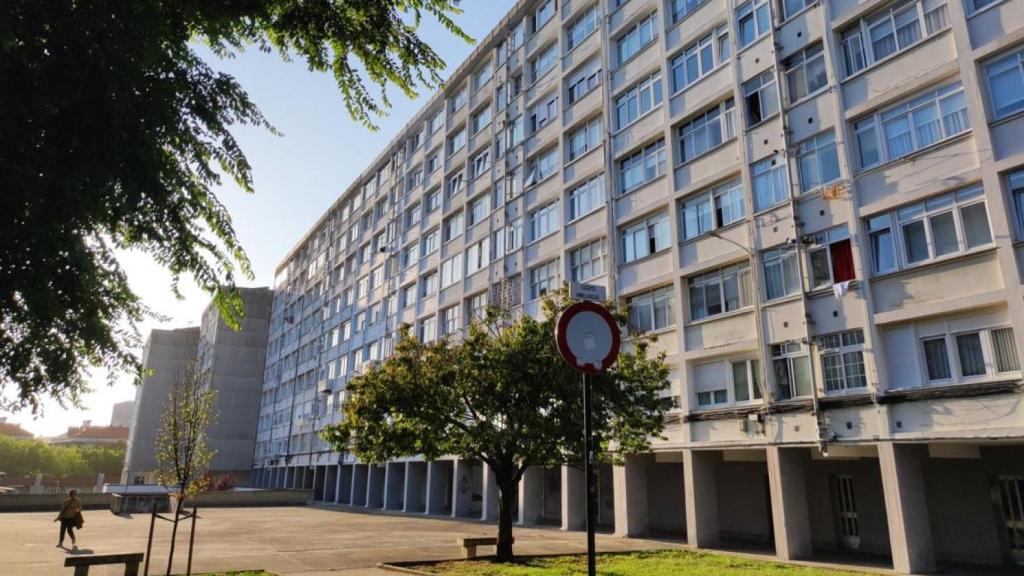 Bloque de viviendas en el Barrio de las Flores de A Coruña.