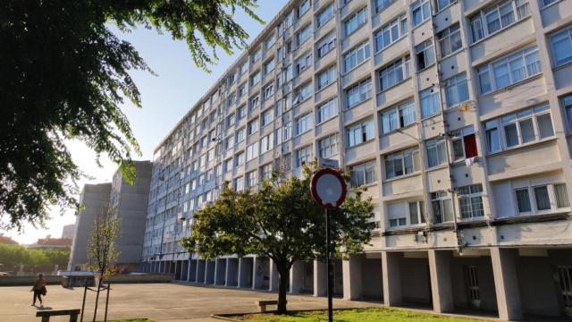 Bloque de viviendas en el Barrio de las Flores de A Coruña.