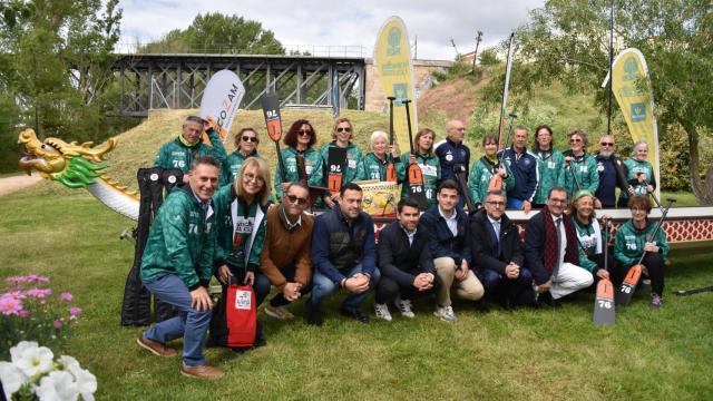 Presentación del Barco Dragón en el Centro de Piragüismo de Zamora