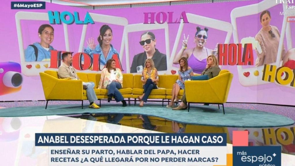 Colaboradores en plató durante el programa de hoy.