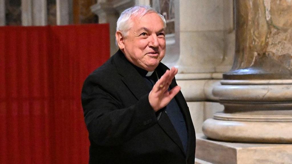 El cardenal Jean-Marc Aveline a su llegada a la misa de los novendiales, el pasado 4 de mayo.