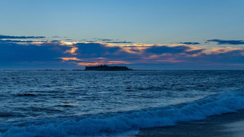Forte da Ínsua desde la praia de Moledo