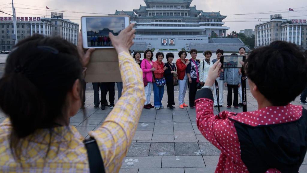 Turistas en Corea del Norte.