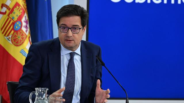 El ministro Óscar López en la comparecencia tras el Consejo de Ministros de este 6 de mayo.