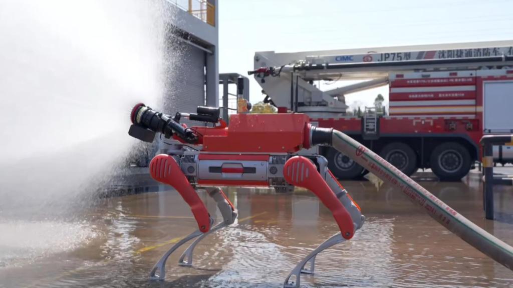 El perro robot bombero de Unitree.