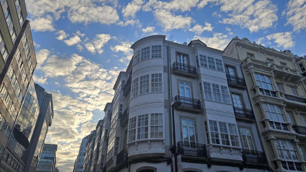 Nubes y claros en A Coruña este miércoles.