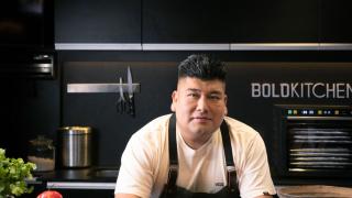 El chef que creó el mayor imperio de restaurantes peruanos de España porque lo iban a deportaran de Madrid