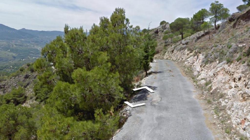 El siniestro ha tenido lugar en el camino asfaltado que va desde Talará hasta el cementerio.