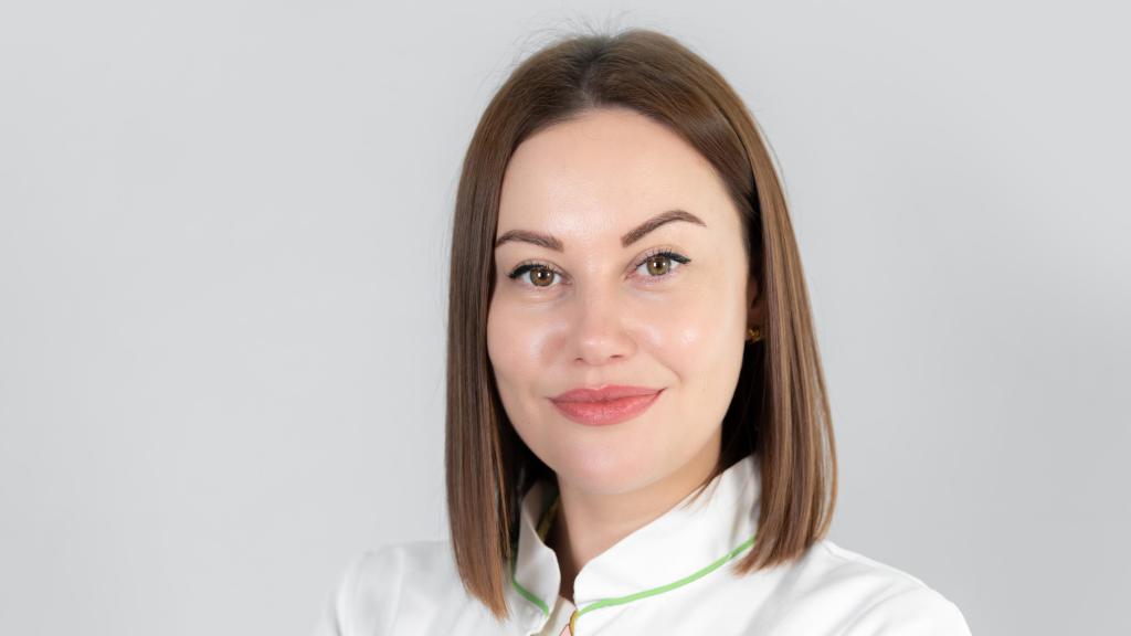 La Dra. Anastasiia Lapshyna alerta de la cara Ozempic: Vemos a pacientes con mejor cuerpo, pero con la piel fatal