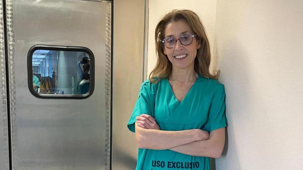 La ginecóloga Begoña Cid antes de entrar en quirófano