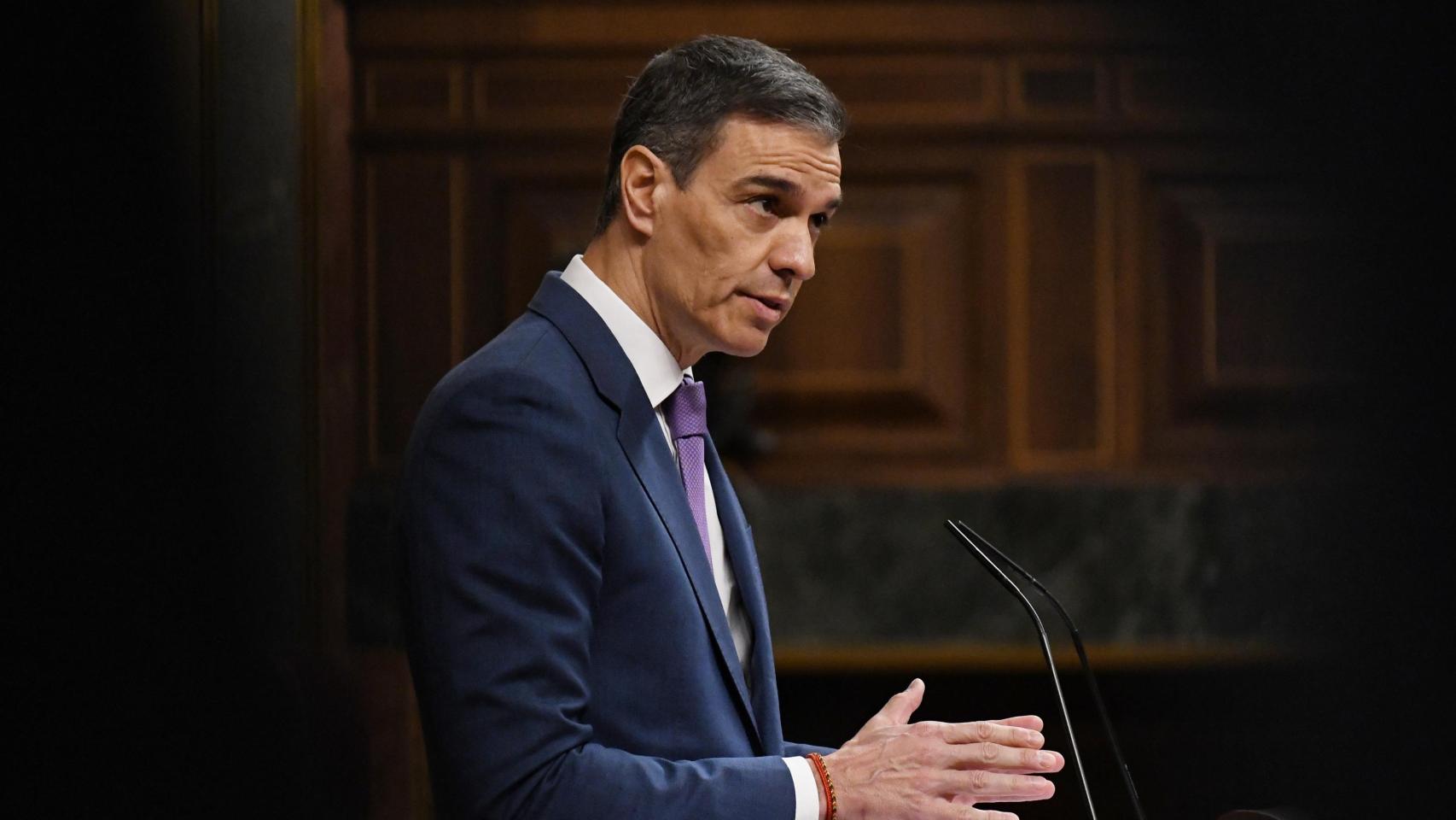 El presidente del Gobierno, Pedro Sánchez, interviene durante una sesión plenaria, en el Congreso de los Diputados, a 7 de mayo de 2025.