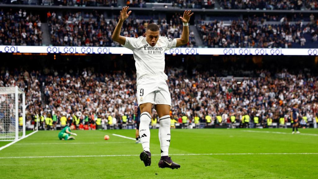 Kylian Mbappé celebra un gol con el Real Madrid