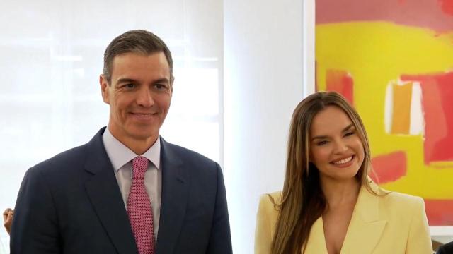 Pedro Sánchez recibió a Melody en Moncloa este lunes.