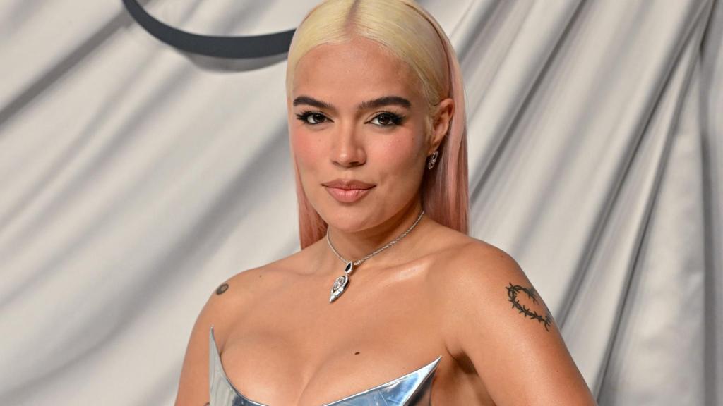 Karol G, en la Fashion Week de París 2023.