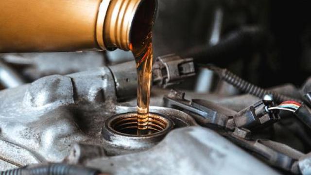 El experto señaló que existen coches que necesitan un cambio hasta las 10.000 millas.