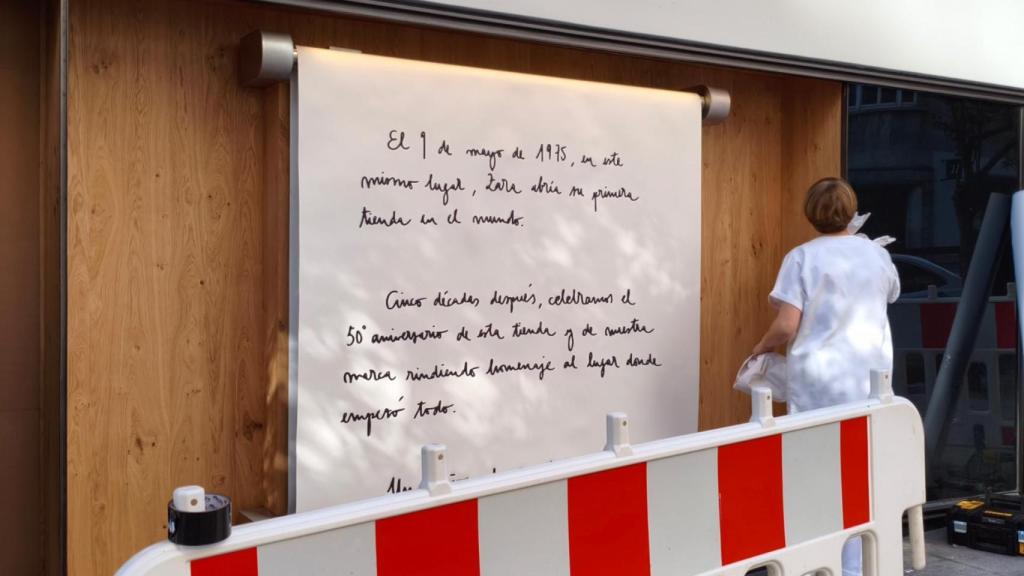 El manuscrito que Inditex ha colocado en la tienda de Zara en Juan Flórez.