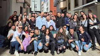 El club de lectura QUEERuña recibe el XXI Premio Marcela y Elisa de la Asociación ALAS A Coruña