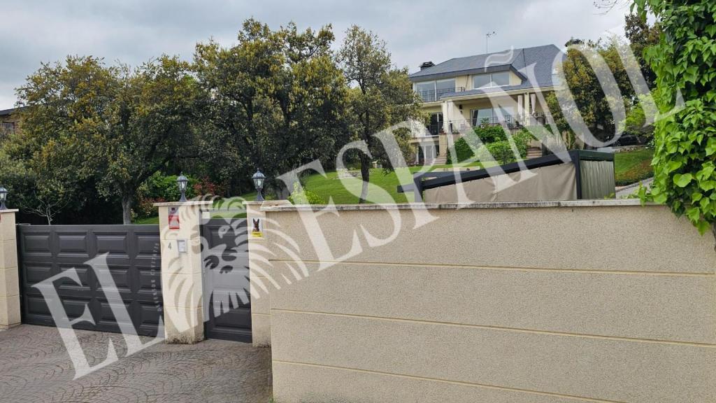 La entrada de la vivienda de Kiko Hernández en Madrid.