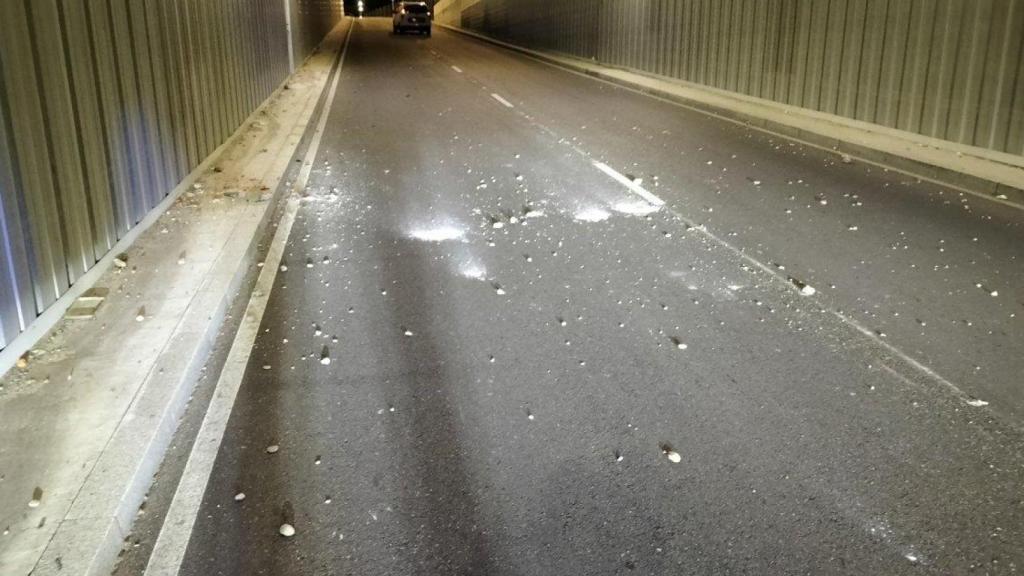 Las piedras lanzadas en el túnel de Panaderos