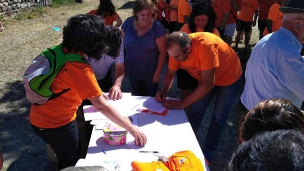 El pueblo de Porto se movilizó demandando una carretera de acceso en el 2018.