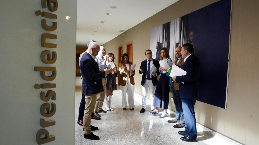 Los portavoces de los grupos de las Cortes antes de la Junta de Portavoces de este jueves