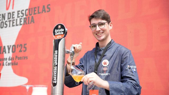 Xabier Troitiño, ganador del Certamen de Servicio de Cerveza Estrella Galicia