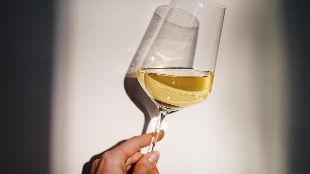 el primer vino blanco de aguja sin alcohol