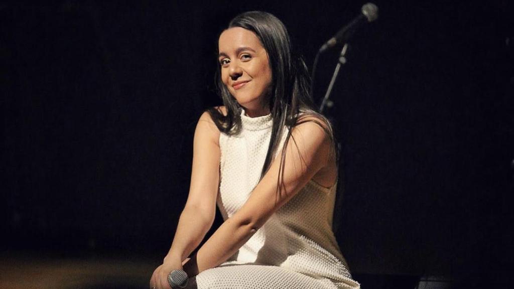 La cantautora Valeria Castro