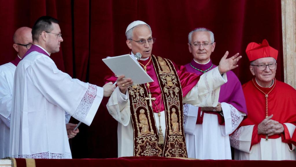 Leon XIV en la Plaza de San Pedro.