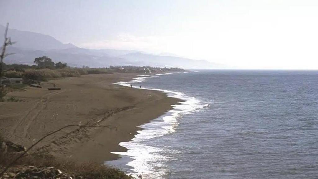 Imagen de una de las playas de Almayate Bajo.