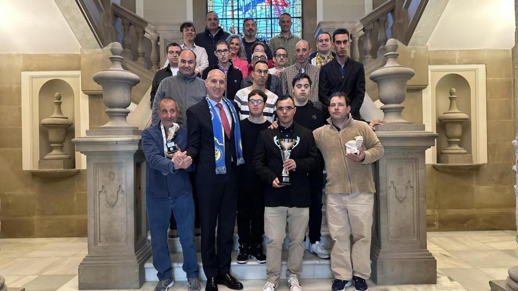 Recibimiento en el Ayuntamiento del Olímpico Asprona León