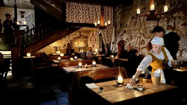 El interior de Olde Hansa.