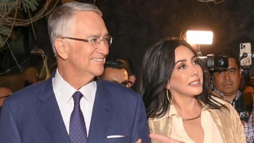 Ricardo Salinas y su mujer en el estreno de 'Malinche' en México.