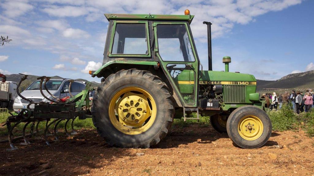 Imagen de archivo de un tractor.
