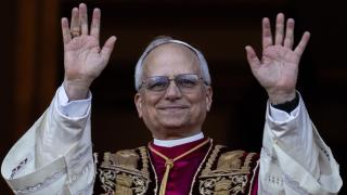 EuropaPress_6708541_08_may_2025_vatican_vatican_city_the_newly_elected_pope_leo_xiv_the