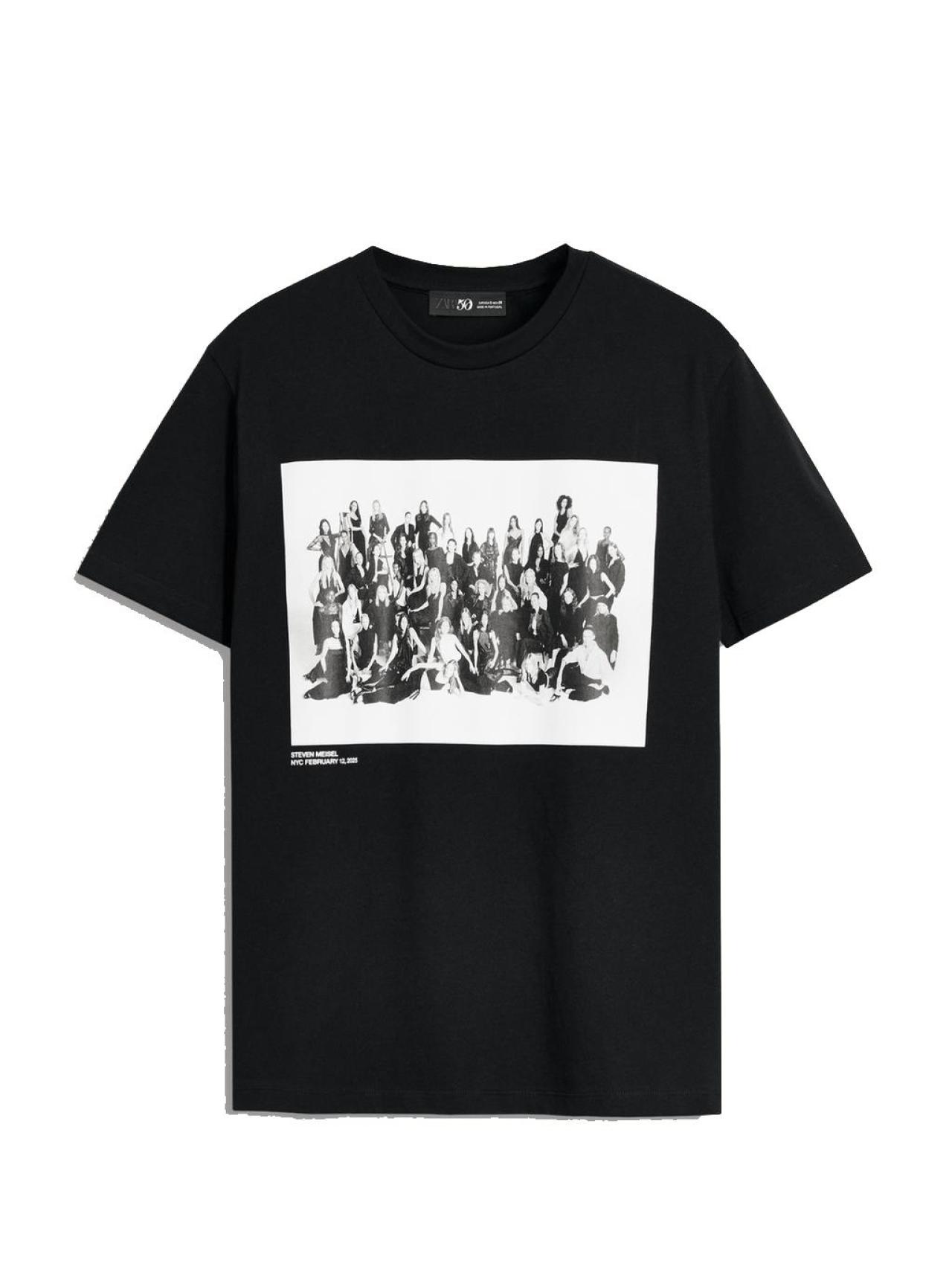 Detalle de la camiseta de Zara por los 50 años de la firma.