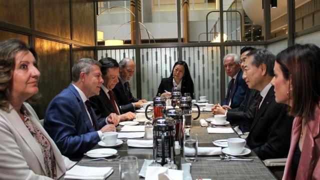 Reunión en el Celestine Hotel de Tokio (Japón).