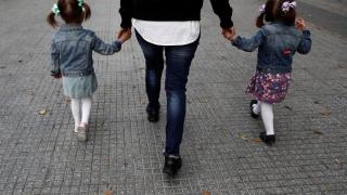 Esta ayuda está destinada a familias con hijos menores de 17 años.