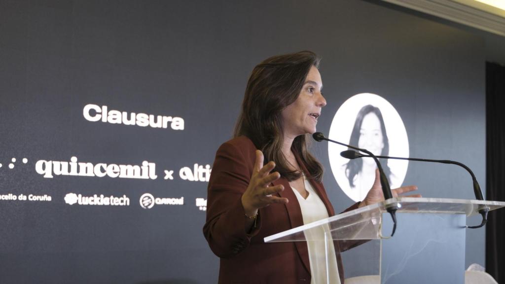 La alcaldesa Inés Rey en el III Foro Empresa e Inteligencia Artificial Quincemil