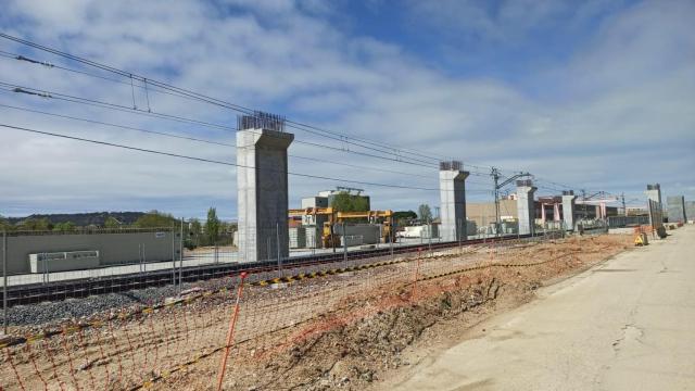 Imágenes de las obras del AVE de Adif en el tramo norte de Palencia